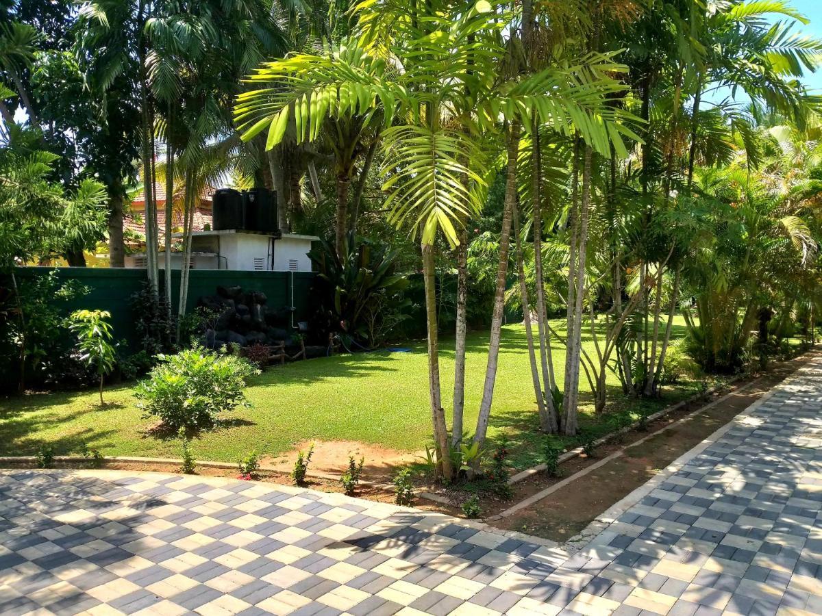 Hotel Tk Green Garden Matara Exterior photo